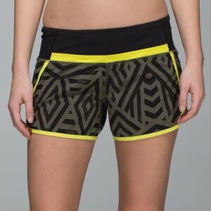 Lululemon Run Times Short *4-way Stretch Chevron Shuffle Fatigue Green Black Pea
